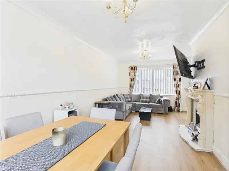 2 Bedroom House For Sale