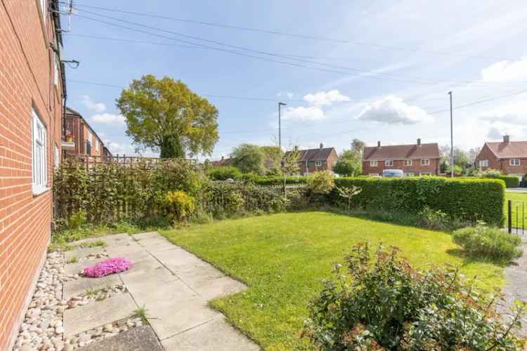 One Bedroom Flat Furnished Front Rear Gardens Excellent Transport Links