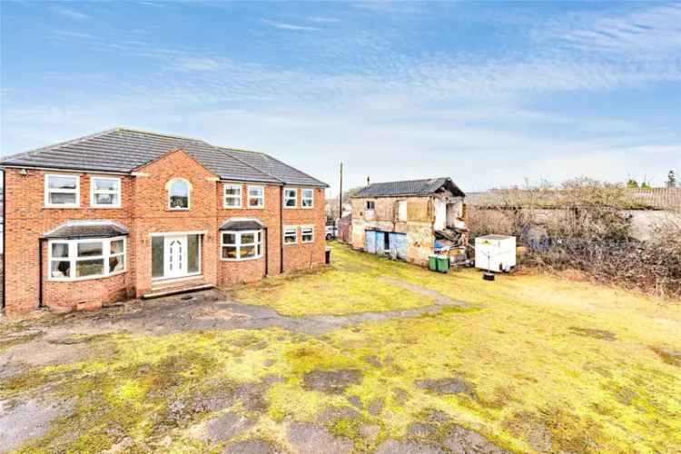 3-Bed Detached Home with Commercial Yard