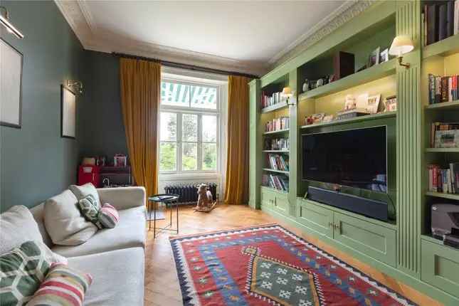 Flat for sale in Wimbledon Parkside, London SW19