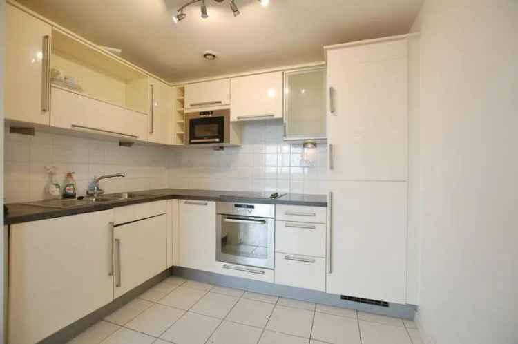 2 Bedroom Flat for Sale in Brentwood