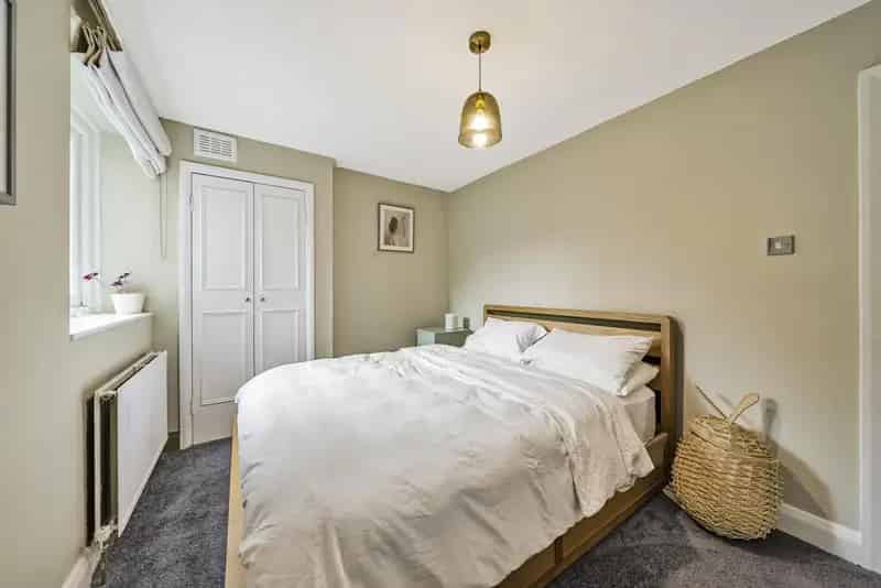Period Property Near Transport Links and Amenities