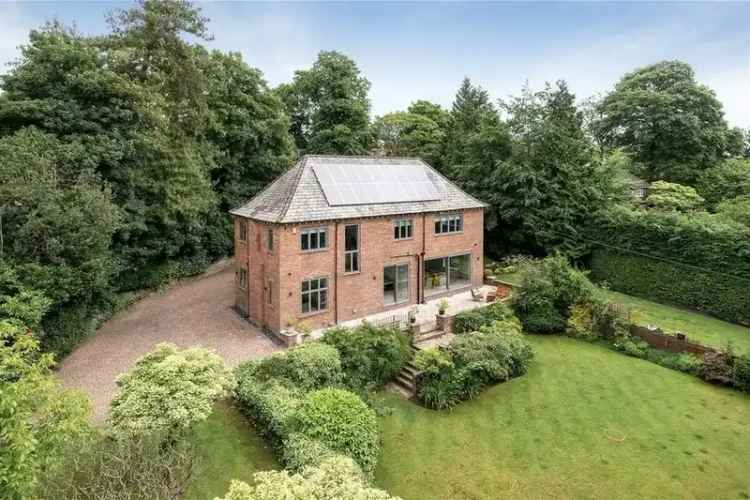 6 Bedroom Detached House for Sale