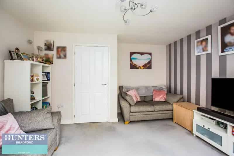2 Bedroom House for Sale in Bradford Allerton