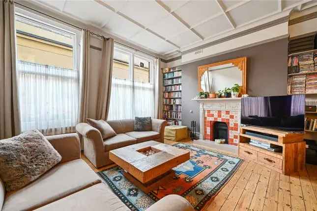 Flat for sale in Great Russell Street, London WC1B