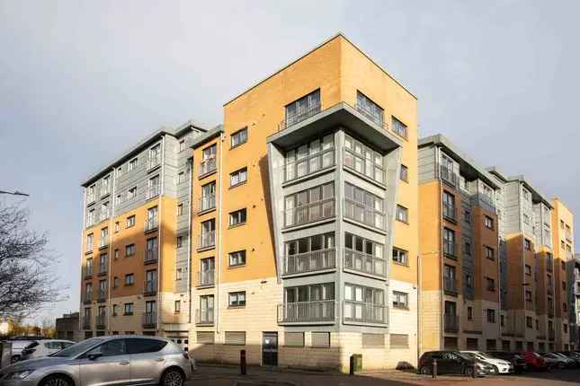 Flat for sale in Barrland Court, Glasgow G41