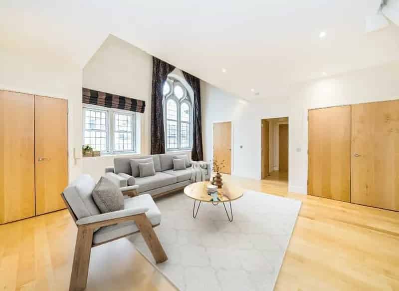 Two Bedroom Church Conversion Apartment 1000 sq ft