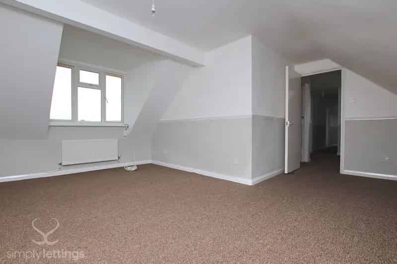 2 Bedroom Flat House to Rent Lewes Near London Road