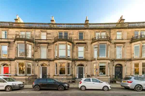 2-Bed Flat in Victorian Crescent West End Edinburgh