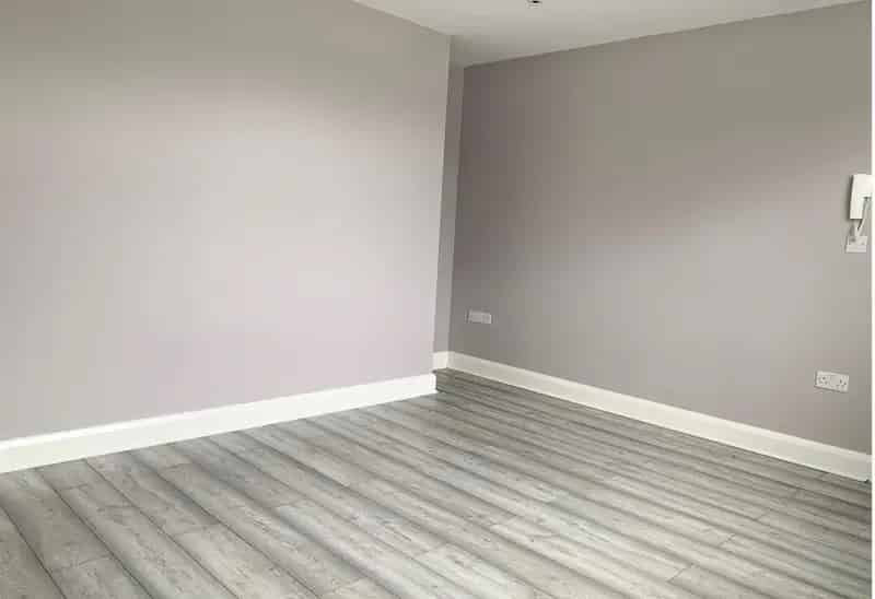 1-Bedroom Ground Floor Apartment Near Bushey Station