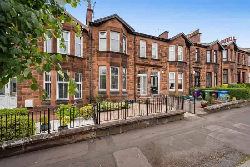3 Bedroom Terraced House for Sale Shawlands