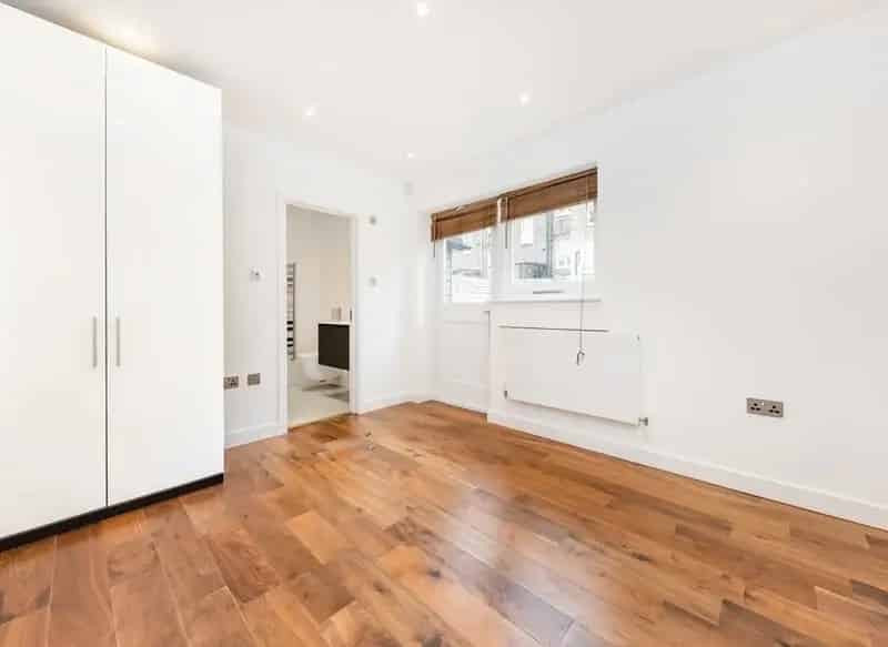 2 Double Bedroom House with Garden and Parking