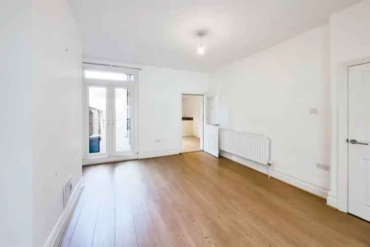 3 Bed Mid Terrace House Wolverton Chain Free