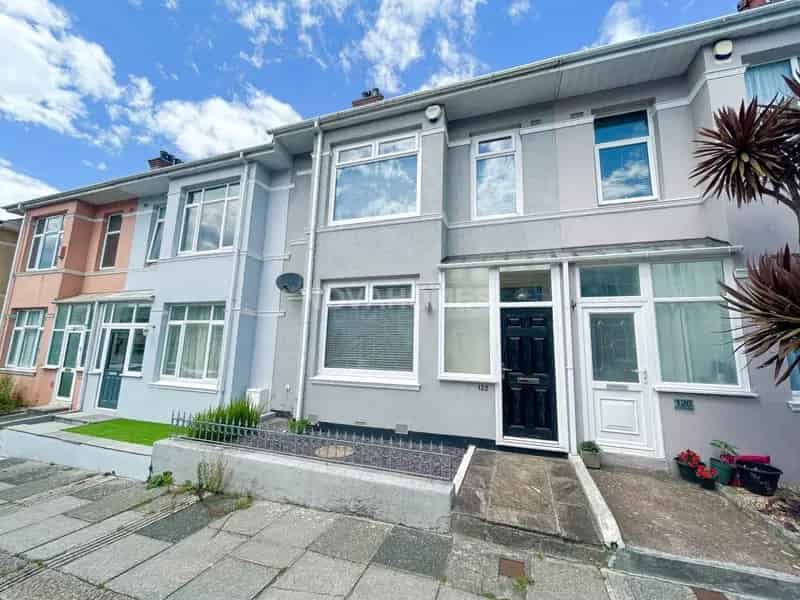 3 Bedroom Terraced House to Rent