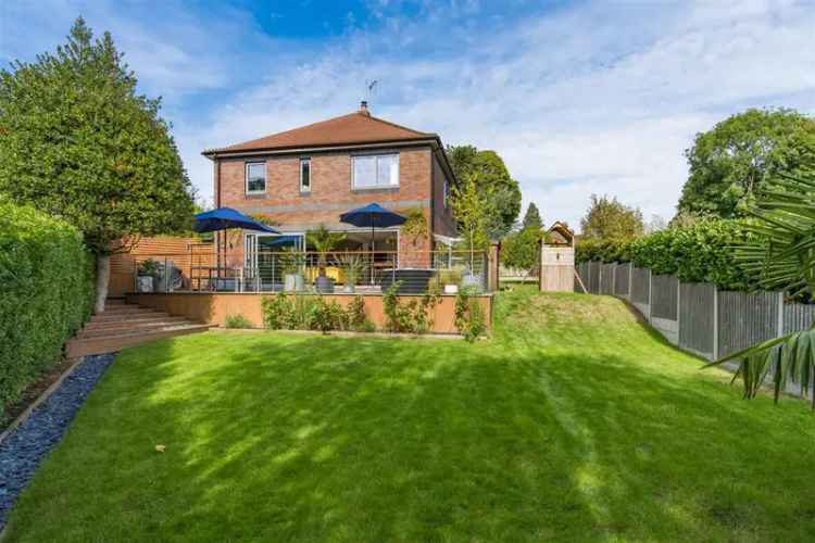 Detached House for sale with 5 bedrooms, Cross Oak Road, Berkhamsted