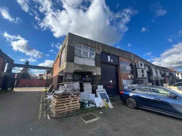 Industrial Unit 120.4 sq m with Office and Parking