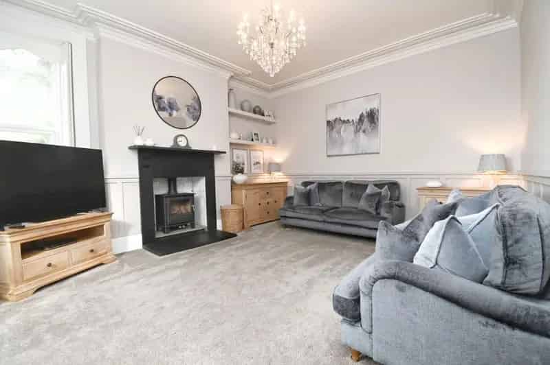 4 Bed House for Sale Elm Villa