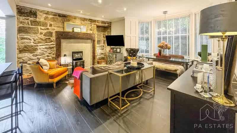 3 Bedroom Ground Floor Maisonette for Sale