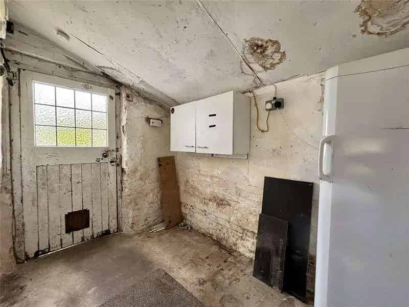 3 Bed House for Sale Large Garden No Onward Chain