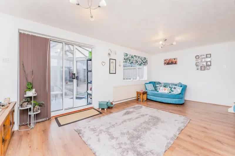 Family Home with Converted Garage and Modern Amenities