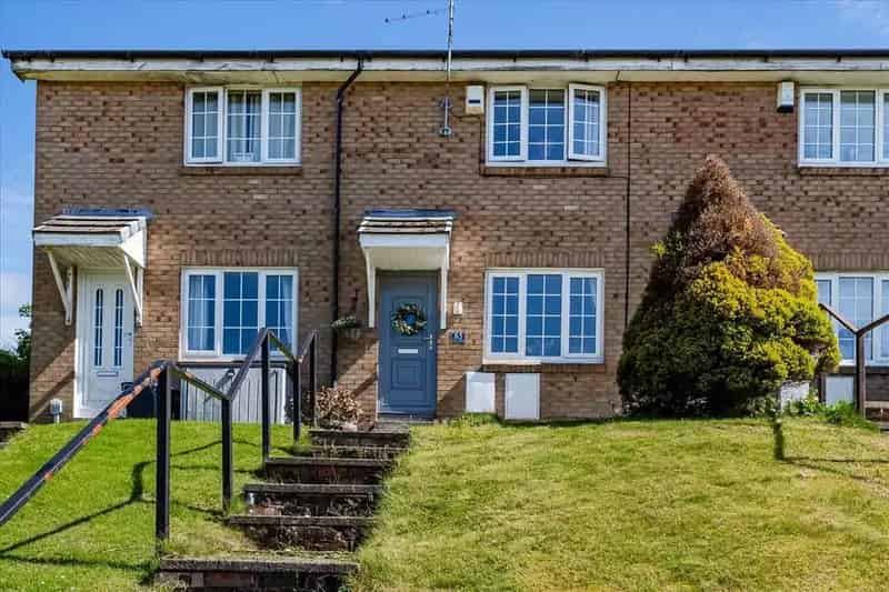 2 Bedroom Terraced House For Sale