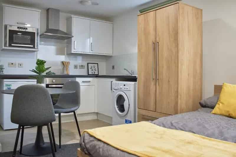Studio Flat near Clifton Triangle