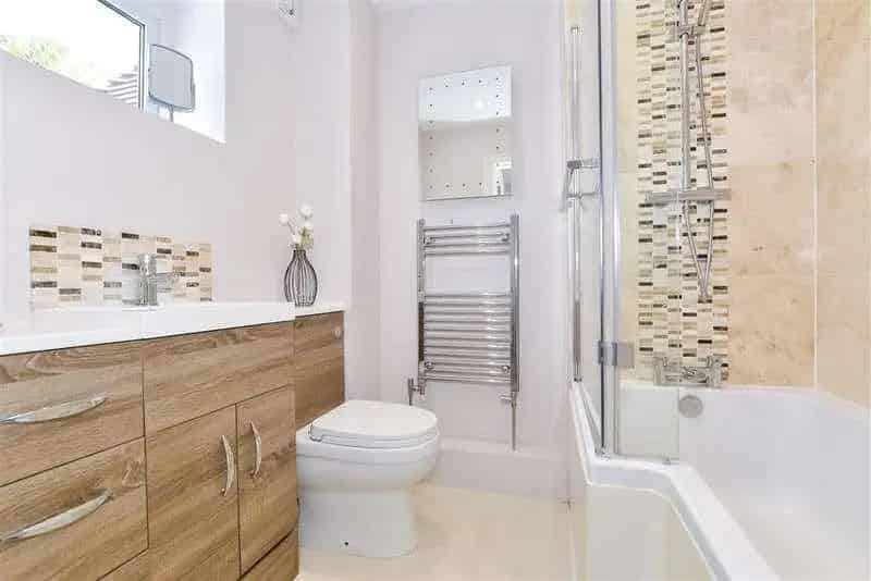 4 Bed Detached House for Sale