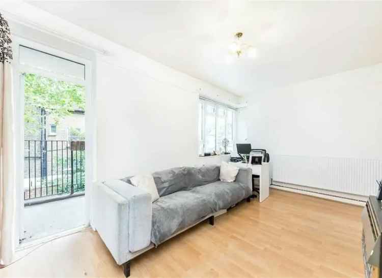 Flat For Sale in Lewisham Hill, London, England