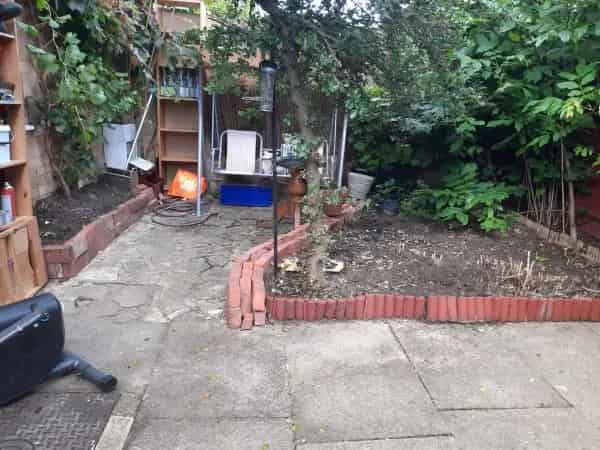 3 Bedroom House Near Gatwick Airport and London Victoria