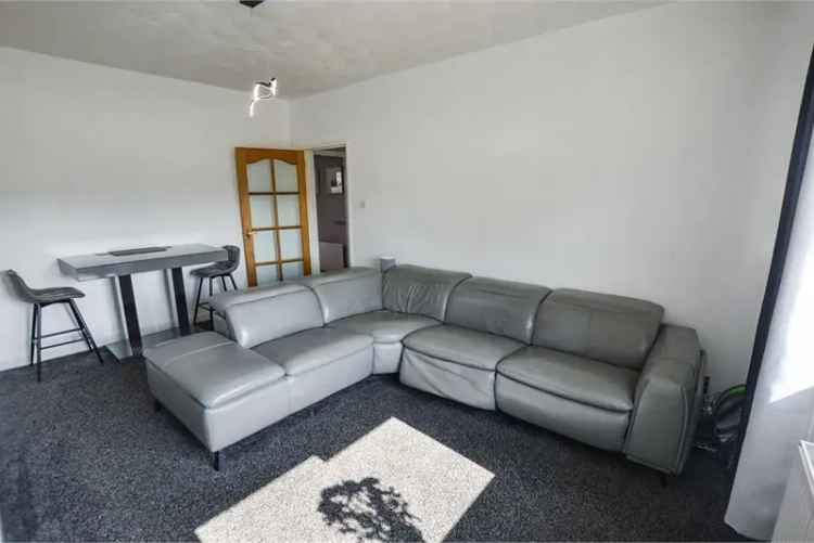 3 Bed Semi Detached House with Modern Shower Room and Parking