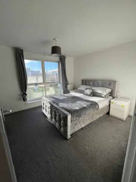 Ground Floor Wheelchair Accessible Flat with Parking