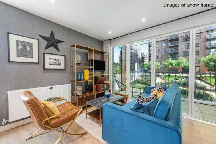 Flat For Sale in London, England