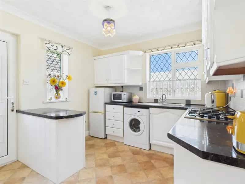 2 bedroom Bungalow
 For Sale