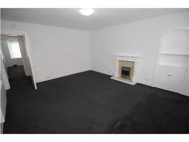 1 Bedroom Flat for Sale - Upgraded West End Home