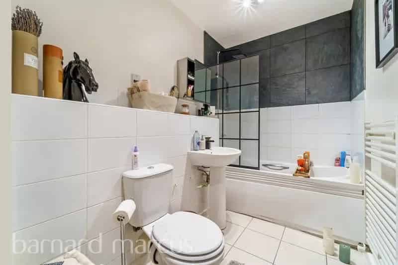 Modern 2-Double Bedroom Luxury Apartment Grand Union Northolt