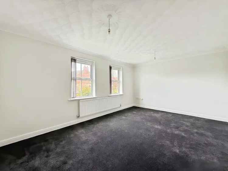 2 Bedroom Flat for Sale in Greater Manchester