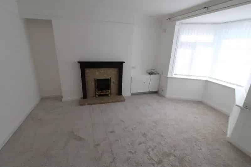1 Bedroom Ground Floor Maisonette for Sale Birmingham B25