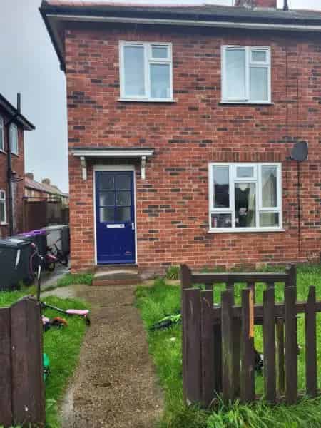 3 Bedroom House with Large Garden