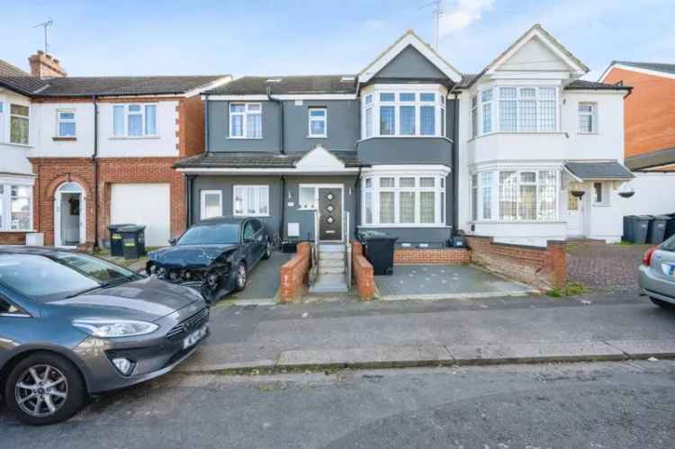 Six Bedroom Semi Detached House Wardown Park Area