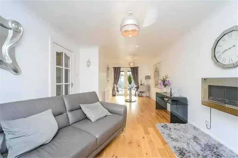 3 Bed Semi Detached House Newcraighall 2 Reception Rooms