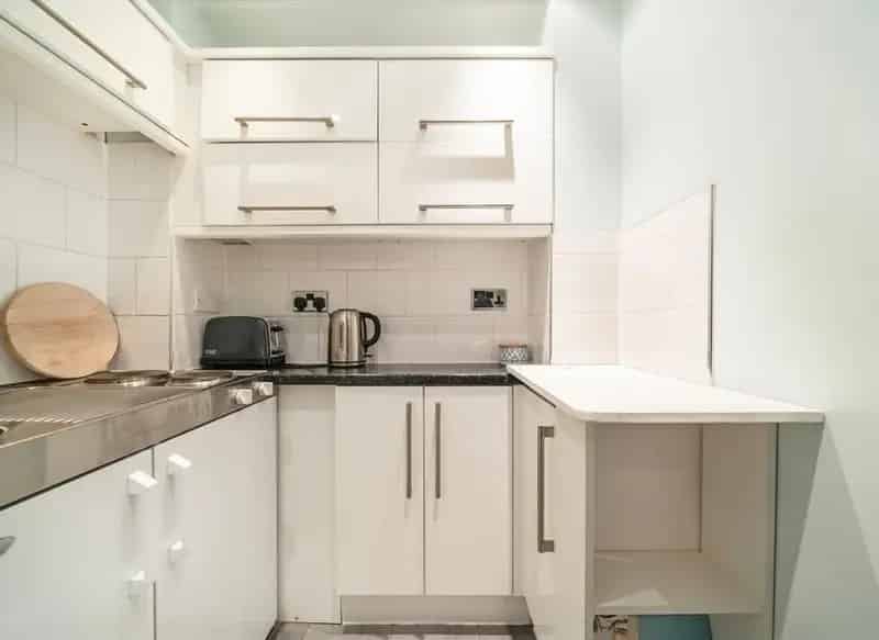 Studio Flat near Ravenscourt Park Hammersmith Leasehold