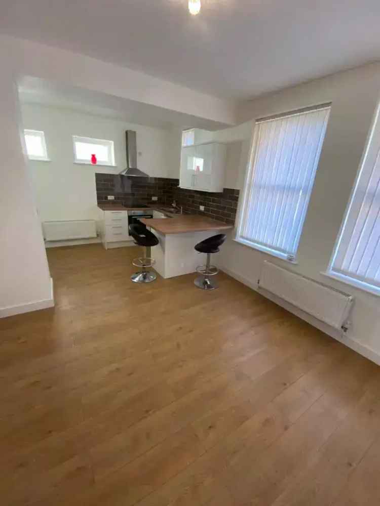 2 bedroom flat to rent