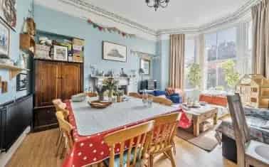 Victorian Residence Redruth 3000 sq ft Five Bedrooms Large Gardens