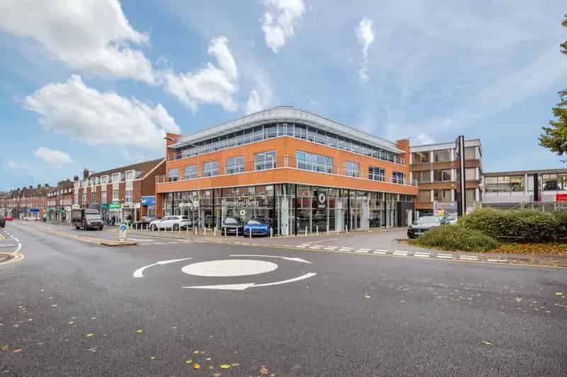 Beaconsfield Office Suite Near Train Station and M40