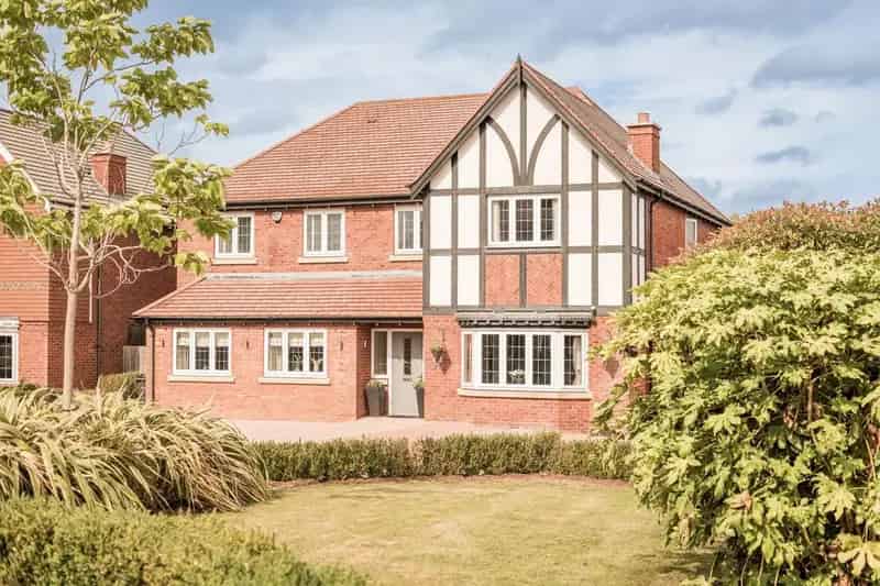 5 Bedroom Detached House for Sale in Walmley