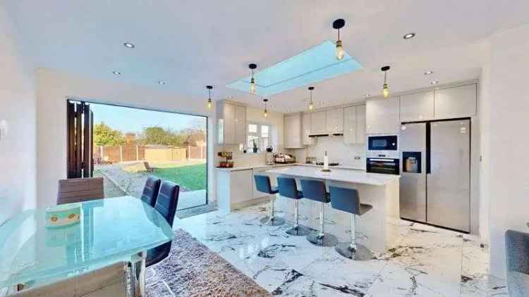5 Bedroom House for Sale - Stunning Semi-Detached Home with Granny Annexe