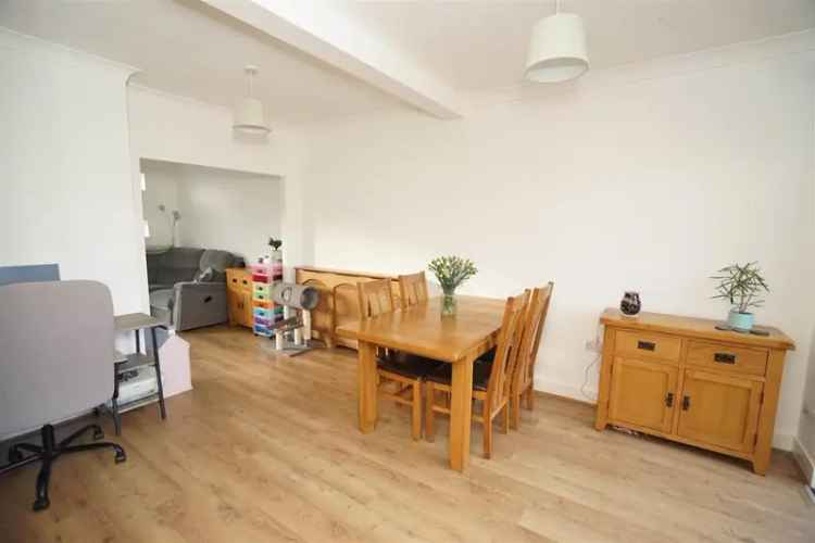 3 Bedroom Semi Detached House For Sale Near Schools