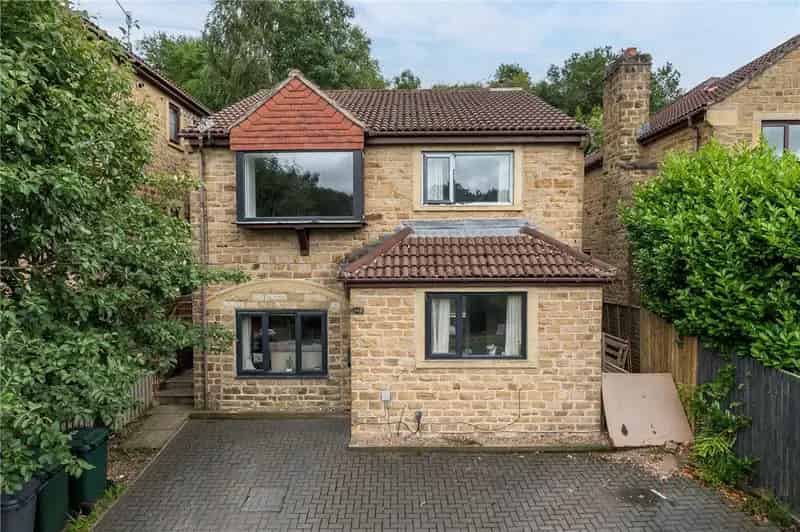5 Bedroom Detached House for Sale Nab Wood