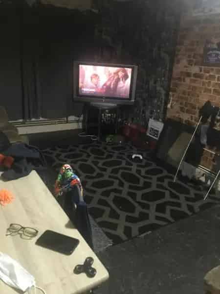 Spacious 2-Bedroom Flat Near Amenities and Parks