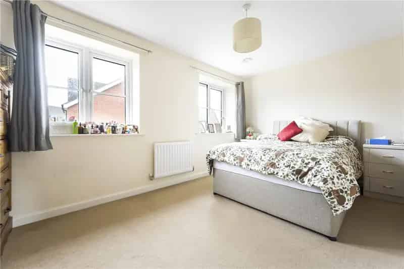 2 Bedroom House Romsey Abbotswood 2 Parking Spaces No Chain